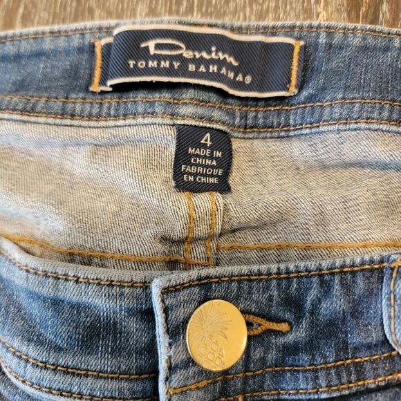 Tommy Bahama Denim Boyfriend Jeans Med Coastal Wash size 4 - Picture 3 of 5